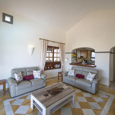 Вілла Exquisite Lanzarote | Stella Lucente | 2 Bedrooms | Private Pool & Enchanted Terrace |