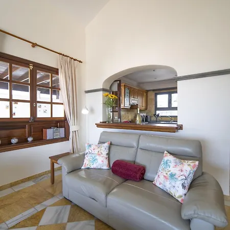 Exquisite Lanzarote | Stella Lucente | 2 Bedrooms | Private Pool & Enchanted Terrace | Плайя-Бланка