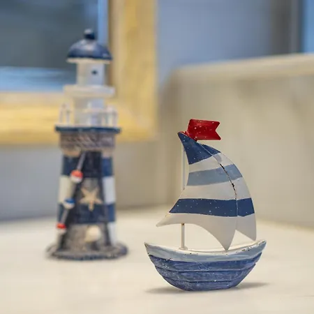 Exquisite Lanzarote | Stella Lucente | 2 Bedrooms | Private Pool & Enchanted Terrace | Playa Blanca (Lanzarote)