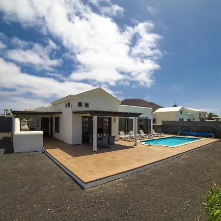 Exquisite Lanzarote | Stella Lucente | 2 Bedrooms | Private Pool & Enchanted Terrace |
