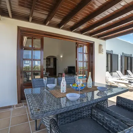 Exquisite Lanzarote | Stella Lucente | 2 Bedrooms | Private Pool & Enchanted Terrace | * Playa Blanca (Lanzarote)